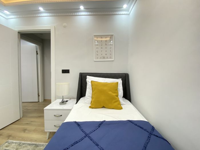 Elegant New Apartment with Fast WiFi