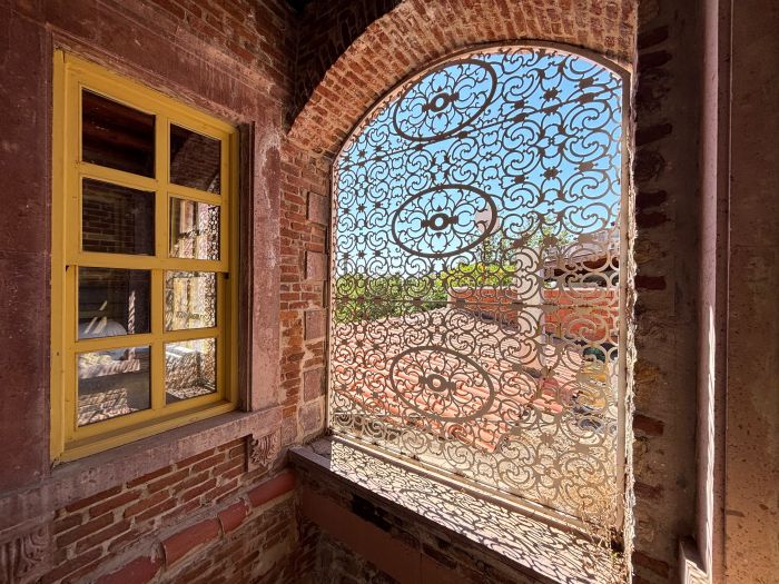 Historic Art House | Award-Winning Gallery Home
