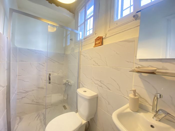 Charming Historic Balat House | 2 Floors • 5 BR