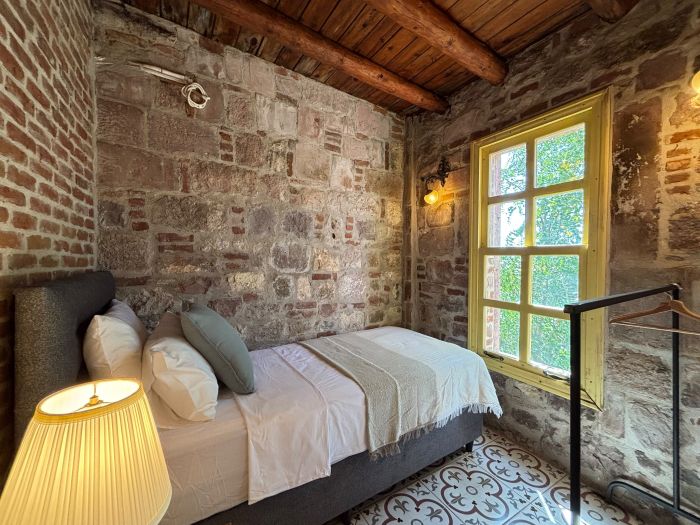 Historic Art House | Award-Winning Gallery Home