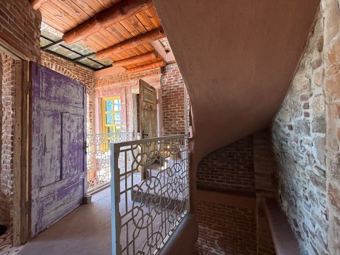 Historic Art House | Award-Winning Gallery Home