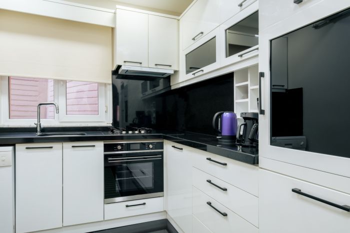 Stylish Flat w/ Balcony – 5 Mins from Taksim Square