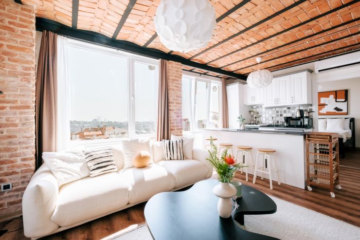 Luxury Flat Next to Galata and Metro w City View