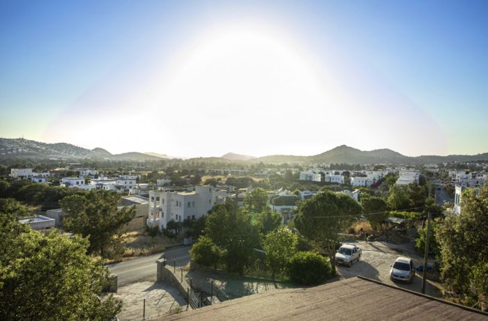 Bodrum Gümüşlük'te Süper Manzaralı, Popüler Plajla