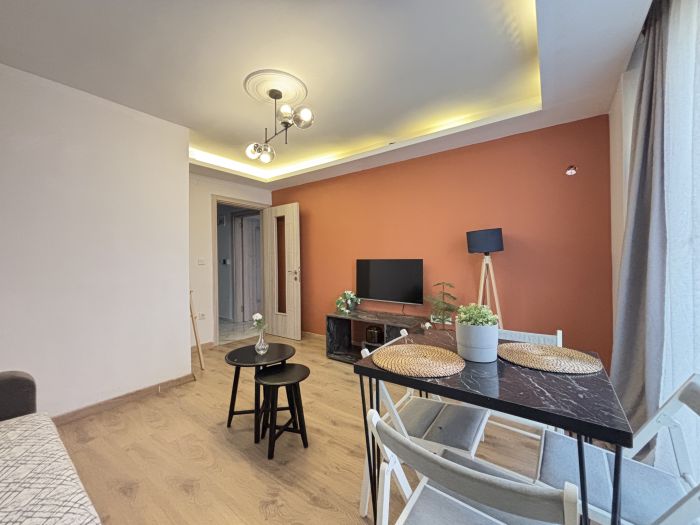 Taksim’in Kalbinde Şık 2+1 Daire!