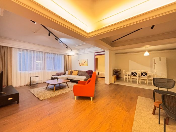 Spacious 5BR in Central Şişli Near Metro - İstanbul, Şişli