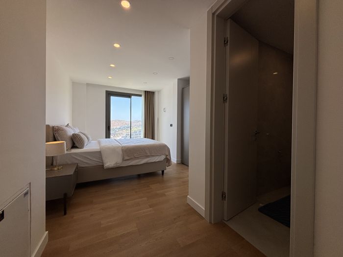 Modern 5BR Villa | Private Pool & Stunning Views